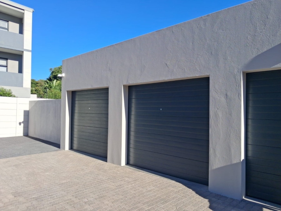 1 Bedroom Property for Sale in Table View Western Cape